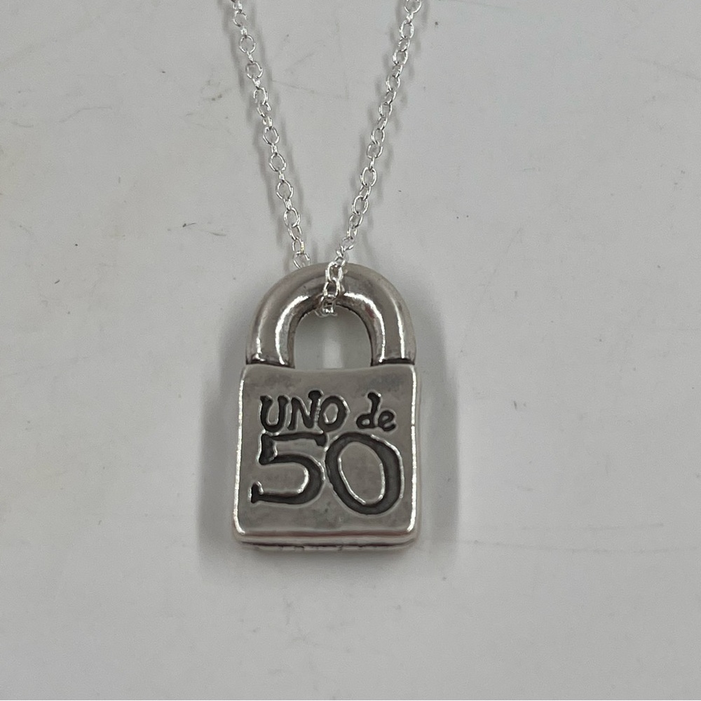 NEW! Uno de 50 Women’s Cincuenta Lock Pendant 18” Sterling Silver Chain Necklace - Picture 1 of 6
